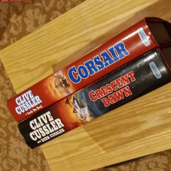 Hardback Clive Cussler novels, unread $7 each or $13 together. - Picture 2 of 11